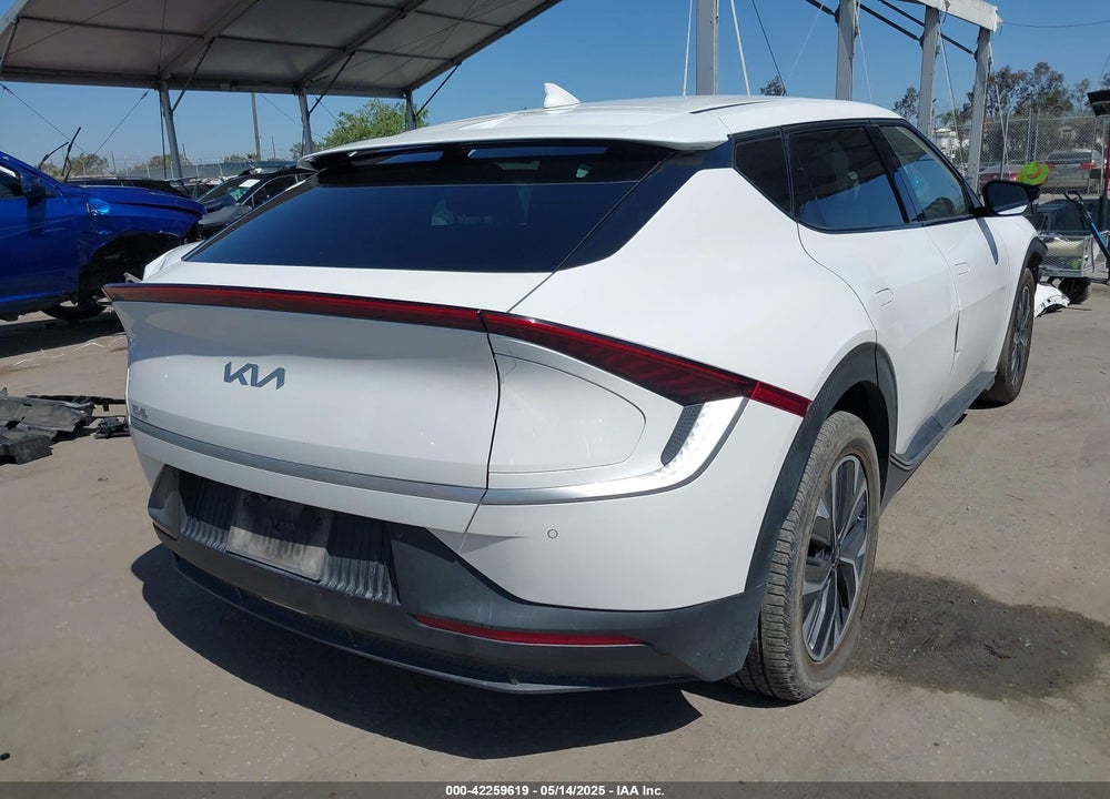 2024 KIA EV6 VIN: KNDC34LB8R5616814