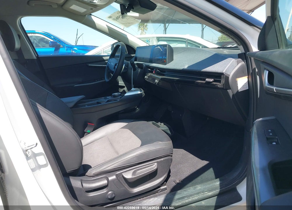 2024 KIA EV6 VIN: KNDC34LB8R5616814