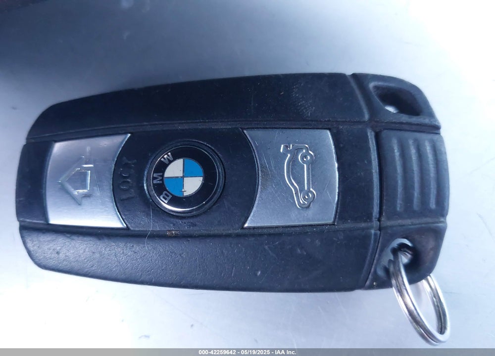 2007 BMW 525 VIN: WBANE53507CW60783