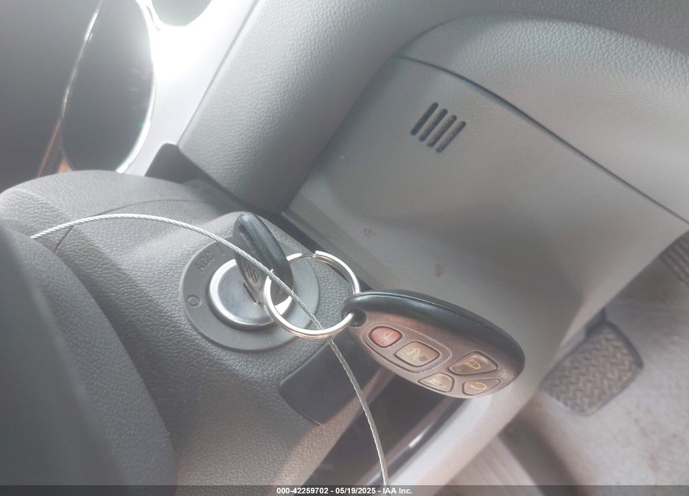 2011 BUICK ENCLAVE VIN: 5GAKRBED6BJ301022