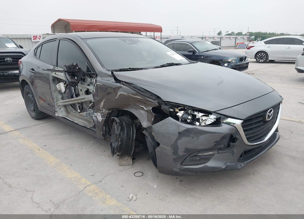 2018 MAZDA 3 SPORT VIN: 3MZBN1U70JM221262