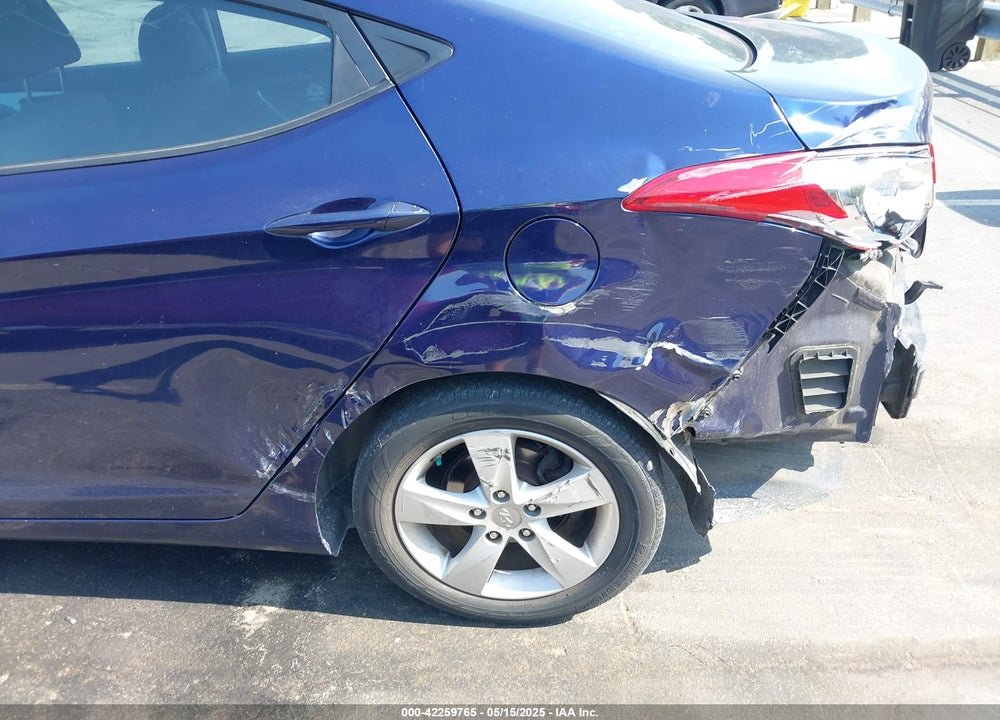 2013 HYUNDAI ELANTRA GLS VIN: 5NPDH4AE1DH239769