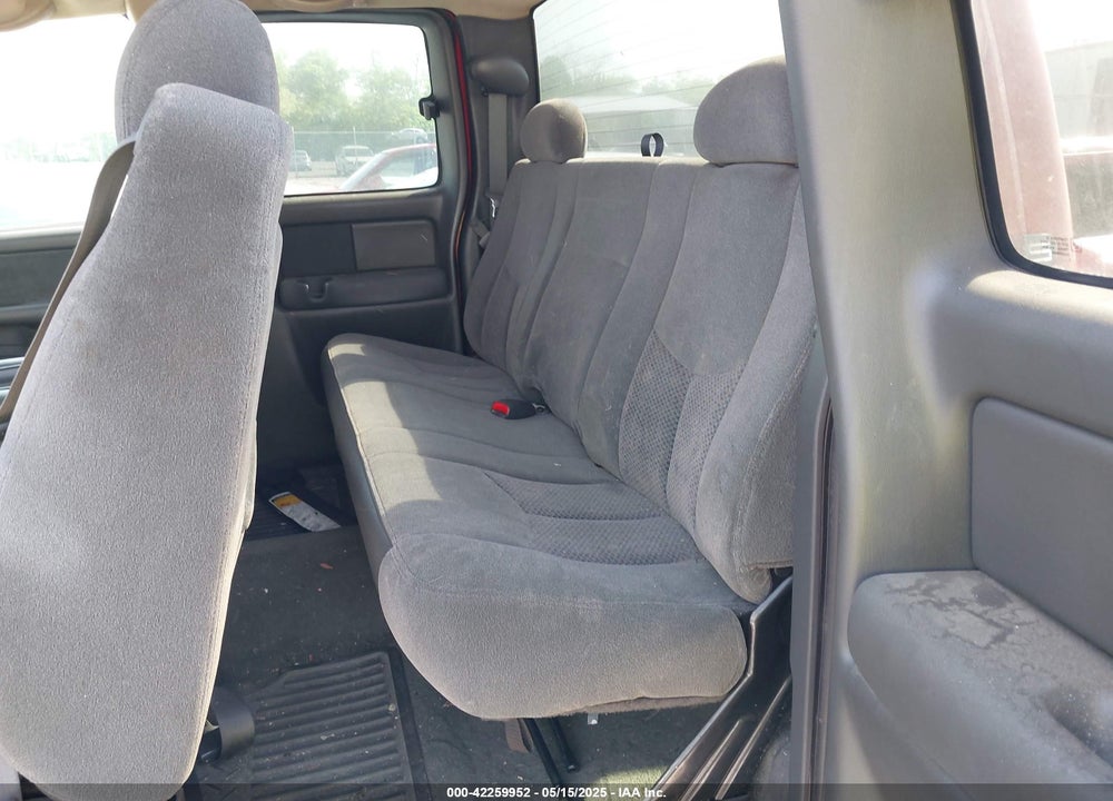 2003 CHEVROLET SILVERADO 2500 LS VIN: 1GCGK29U43Z166595