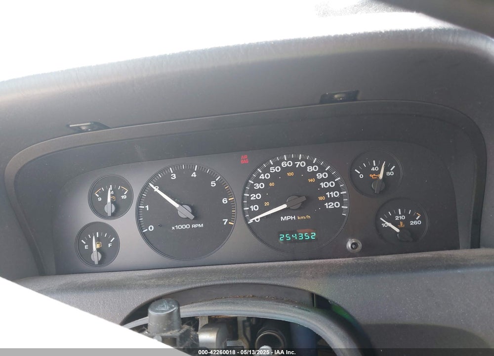 1999 JEEP GRAND CHEROKEE VIN: 1J4GW58S7XC746609