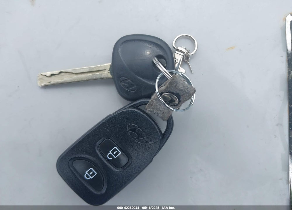 2012 HYUNDAI TUCSON LIMITED VIN: KM8JUCAC7CU513953
