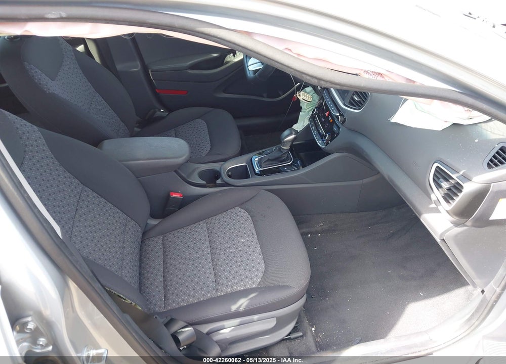 2019 HYUNDAI IONIQ PLUG-IN HYBRID VIN: KMHC65LD9KU178942