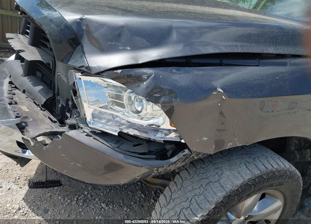 2017 RAM 1500 VIN: 1C6RR7LT3HS787982