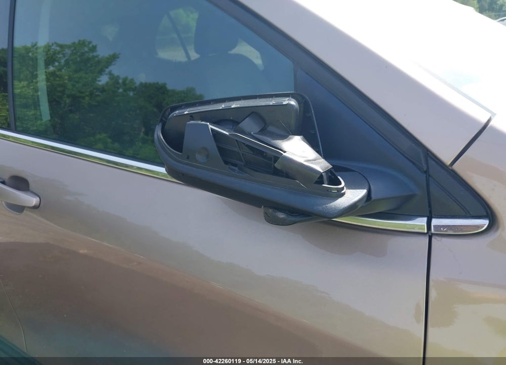 2019 CHEVROLET EQUINOX LT VIN: 2GNAXUEV1K6237013