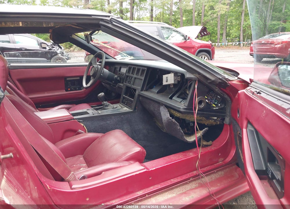 1985 CHEVROLET CORVETTE VIN: 1G1YY078XF5129469