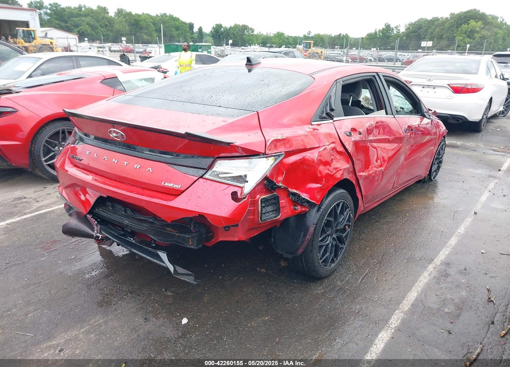 2021 HYUNDAI ELANTRA VIN: 5NPLP4AG1MH013053