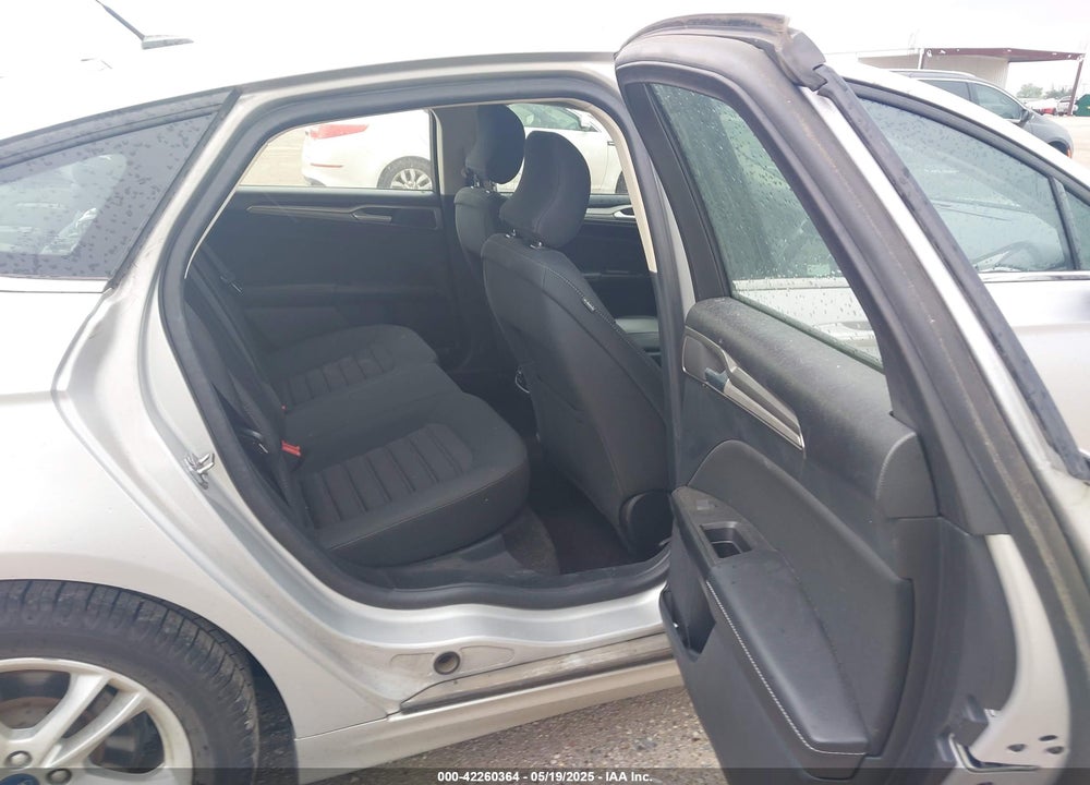 2018 FORD FUSION SE VIN: 3FA6P0HD9JR252625