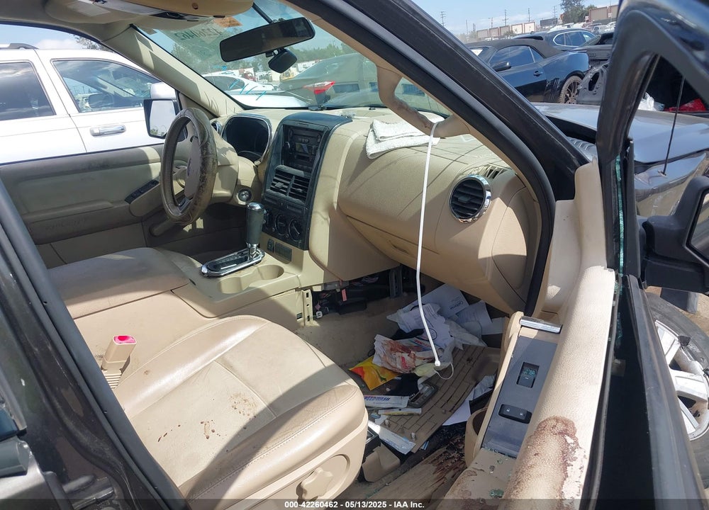 2006 FORD EXPLORER XLT VIN: 1FMEU63EX6UB52613