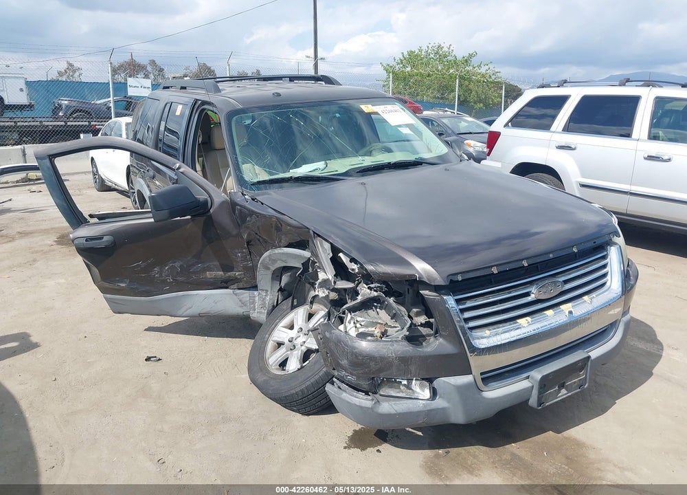 2006 FORD EXPLORER XLT VIN: 1FMEU63EX6UB52613