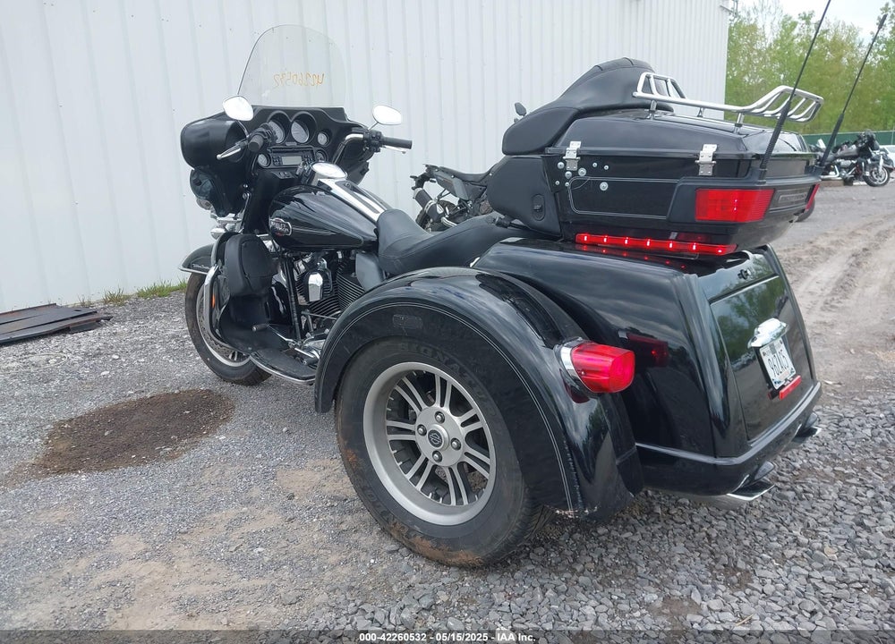 2009 HARLEY-DAVIDSON FLHTCUTG VIN: 1HD1MAM1X9Y851902
