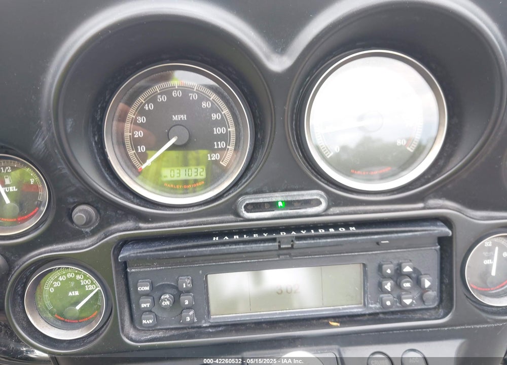 2009 HARLEY-DAVIDSON FLHTCUTG VIN: 1HD1MAM1X9Y851902