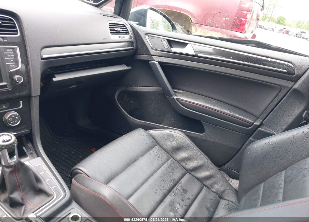 2017 VOLKSWAGEN GOLF GTI VIN: 3VW547AU6HM001759
