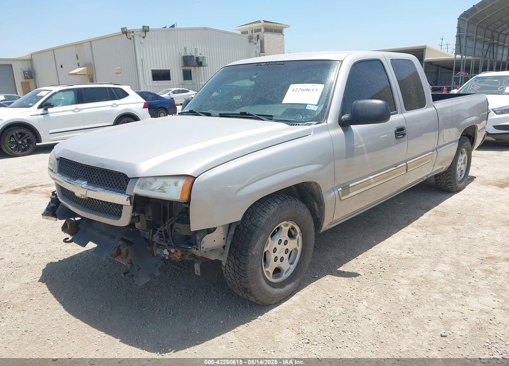 2004 CHEVROLET SILVERADO 1500 LS VIN: 2GCEC19V241118255