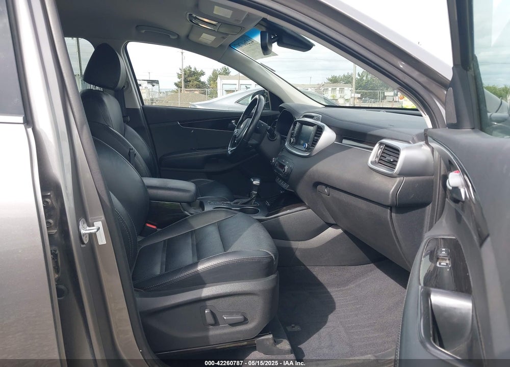 2019 KIA SORENTO 3.3L EX VIN: 5XYPHDA56KG547201