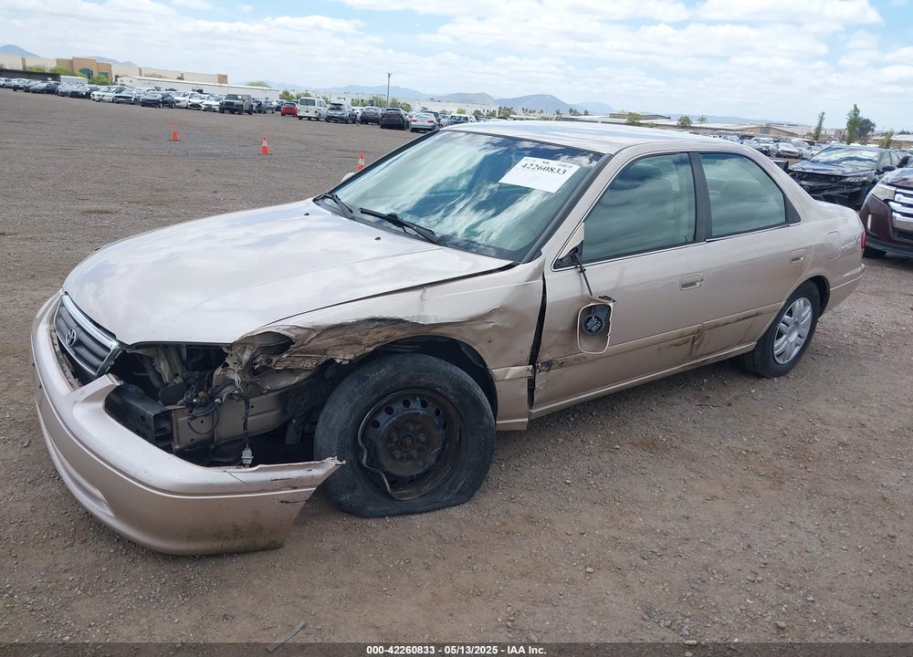 2000 TOYOTA CAMRY LE VIN: 4T1BG22K3YU628147