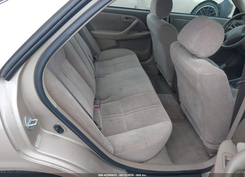 2000 TOYOTA CAMRY LE VIN: 4T1BG22K3YU628147