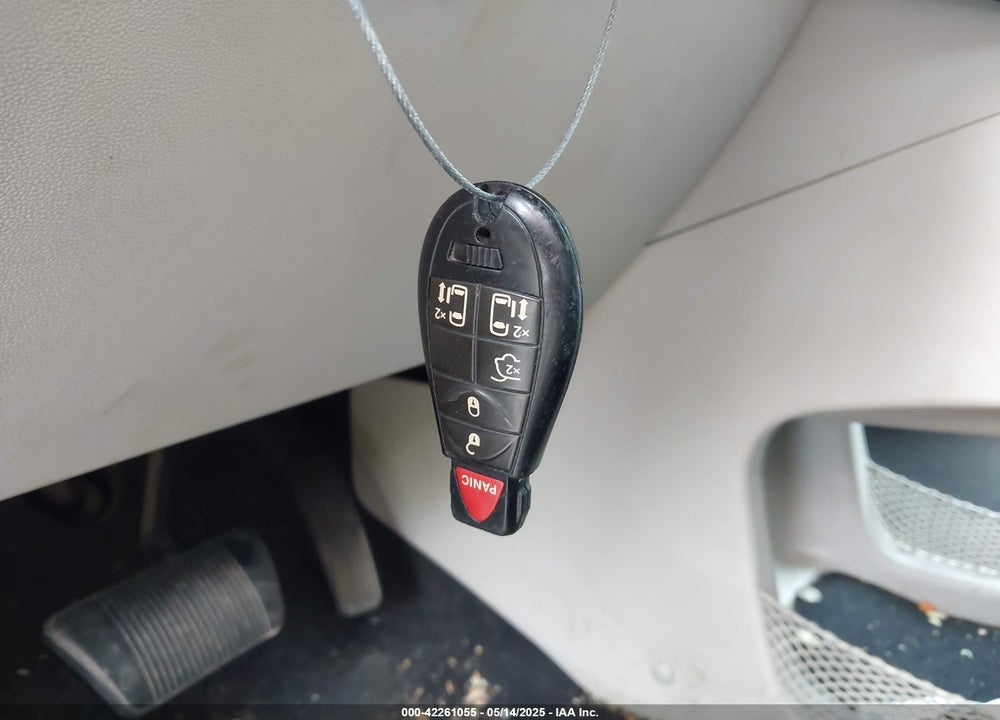 2014 DODGE GRAND CARAVAN SXT VIN: 2C4RDGCG7ER253620