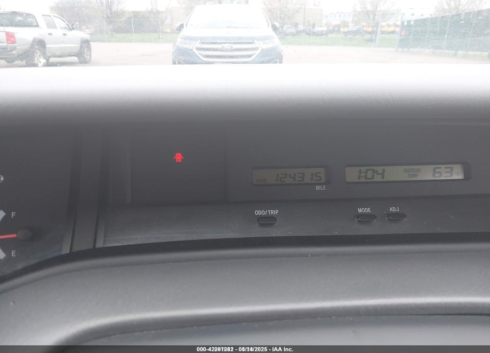 2002 TOYOTA AVALON XL VIN: 4T1BF28B02U200974
