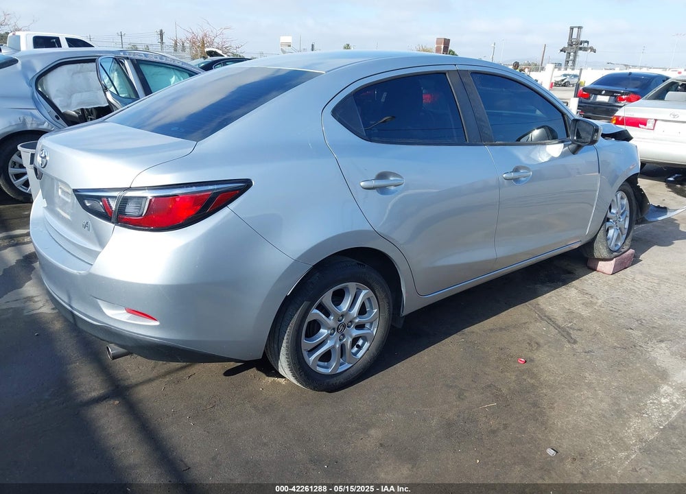 2018 TOYOTA YARIS IA VIN: 3MYDLBYV2JY303634