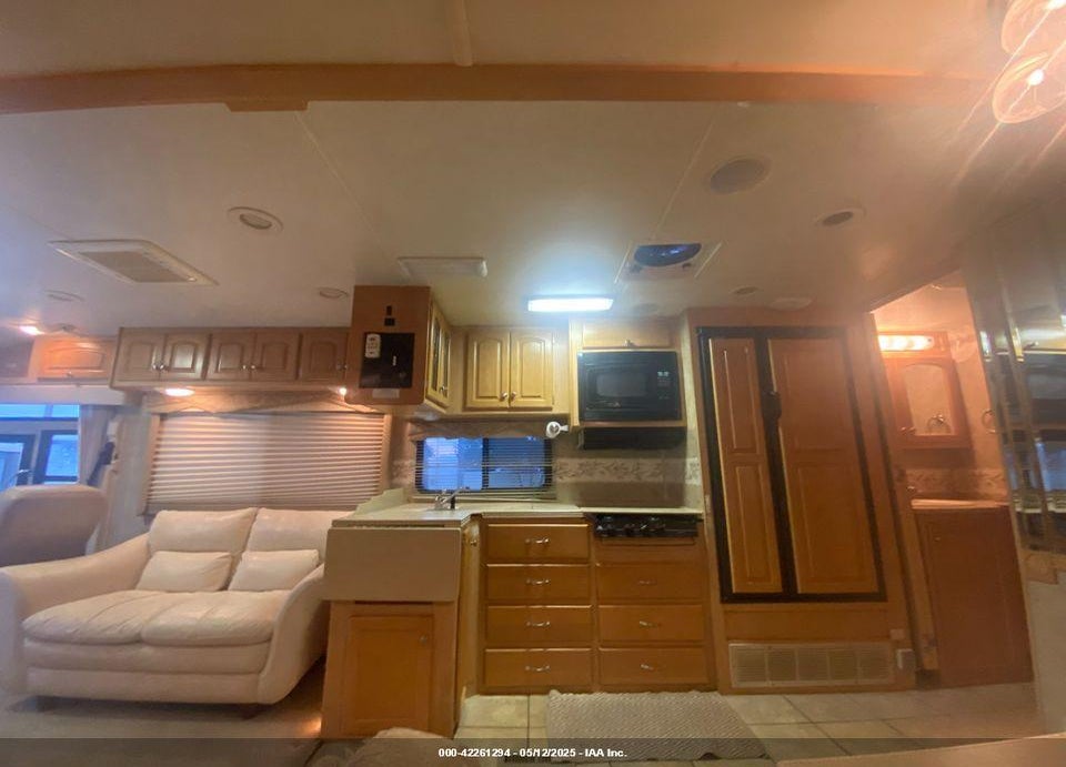 2005 FREIGHTLINER XC ULTRASPORT VIN: 4UZAAHDC85CU90435