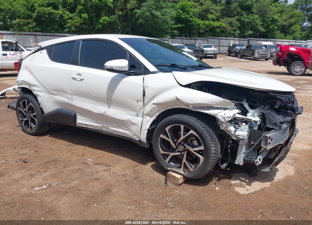 2020 TOYOTA C-HR XLE VIN: JTNKHMBX2L1083587