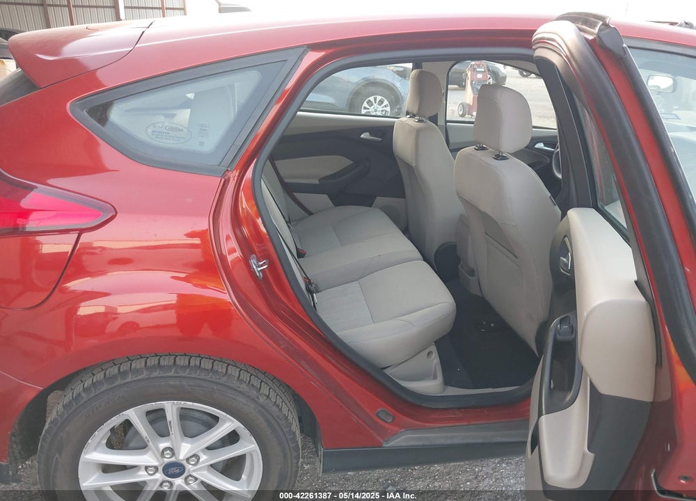 2018 FORD FOCUS VIN: 1FADP3K23JL286574