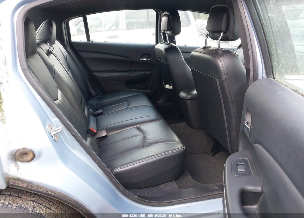 2013 CHRYSLER 200 VIN: 1C3CCBCG3DN689148