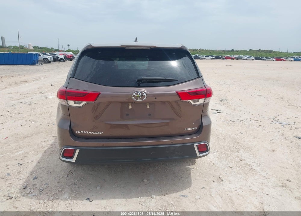 2019 TOYOTA HIGHLANDER VIN: 5TDYZRFH4KS296196