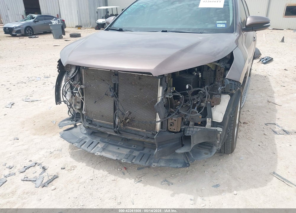 2019 TOYOTA HIGHLANDER VIN: 5TDYZRFH4KS296196