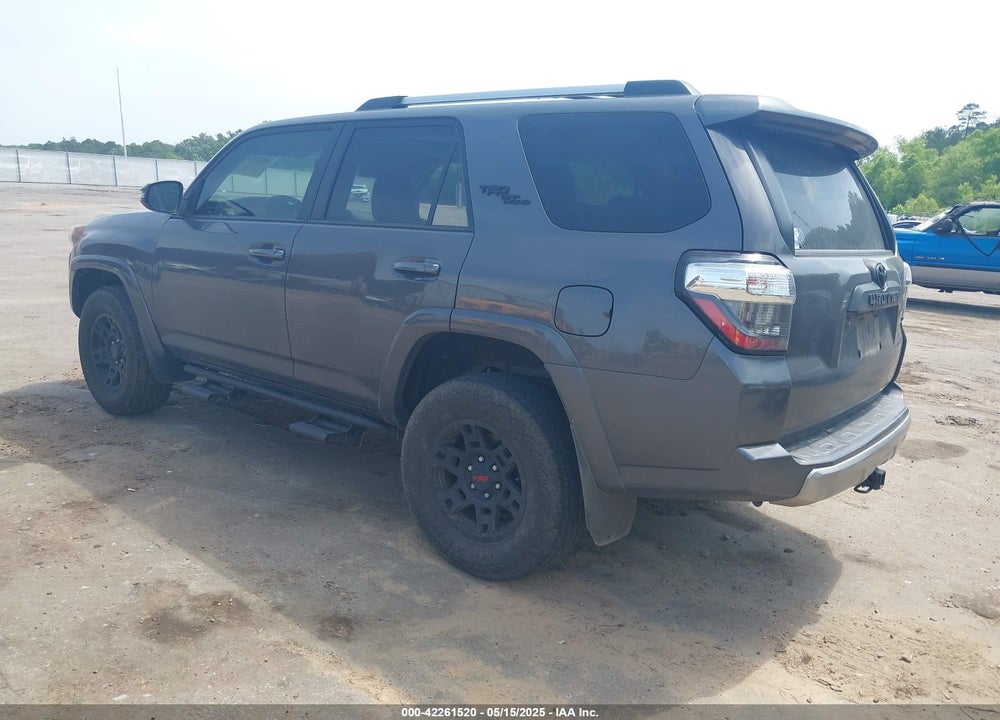 2018 TOYOTA 4RUNNER VIN: JTEBU5JRXJ5588321