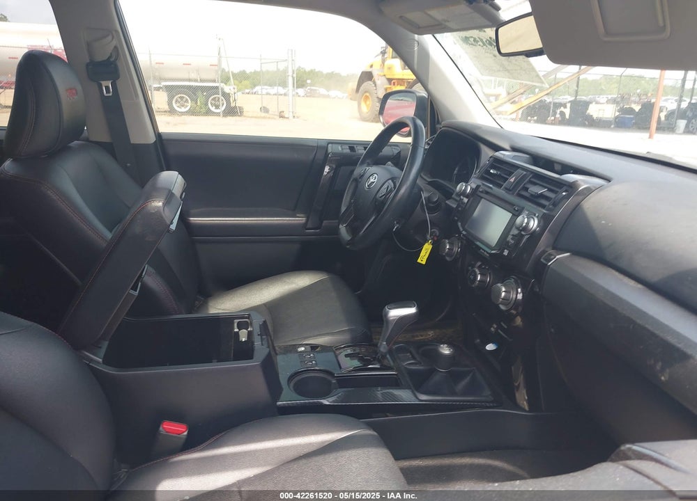 2018 TOYOTA 4RUNNER VIN: JTEBU5JRXJ5588321