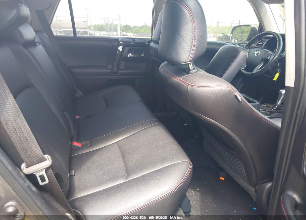 2018 TOYOTA 4RUNNER VIN: JTEBU5JRXJ5588321