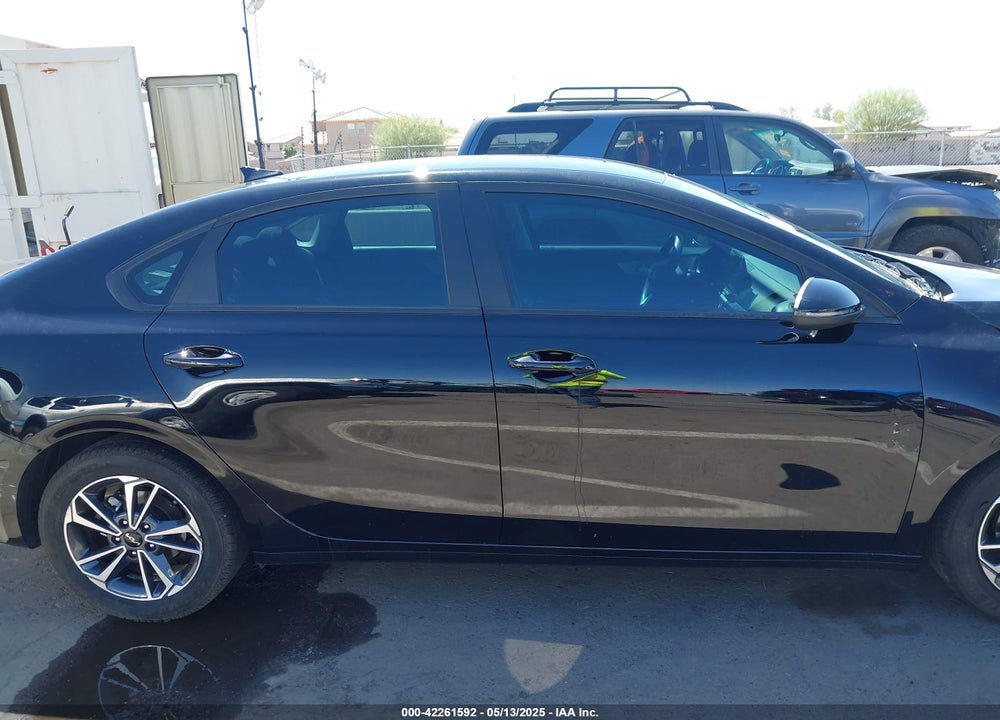 2023 KIA FORTE VIN: 3KPF24AD6PE646187