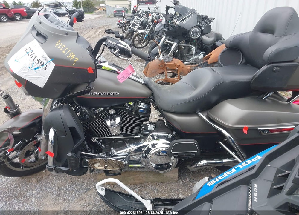 2018 HARLEY-DAVIDSON FLHTK ULTRA LIMITED VIN: 1HD1KED11JB671776