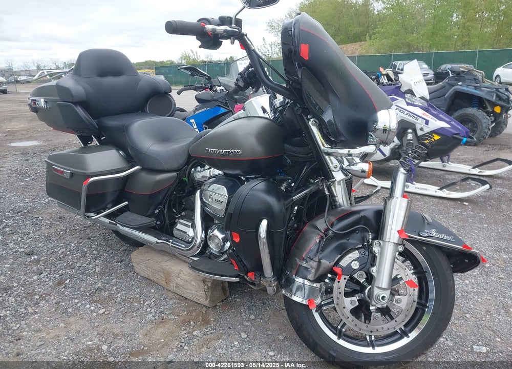 2018 HARLEY-DAVIDSON FLHTK ULTRA LIMITED VIN: 1HD1KED11JB671776