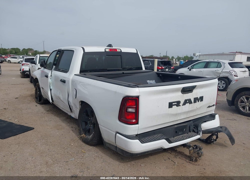 2025 RAM 1500 VIN: 1C6RRFGG2SN572641