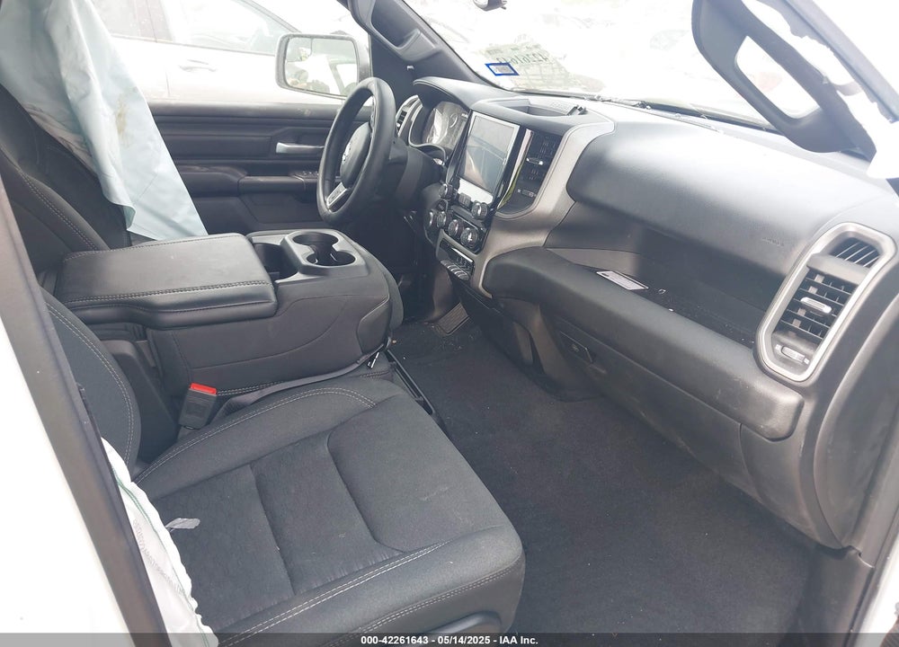 2025 RAM 1500 VIN: 1C6RRFGG2SN572641