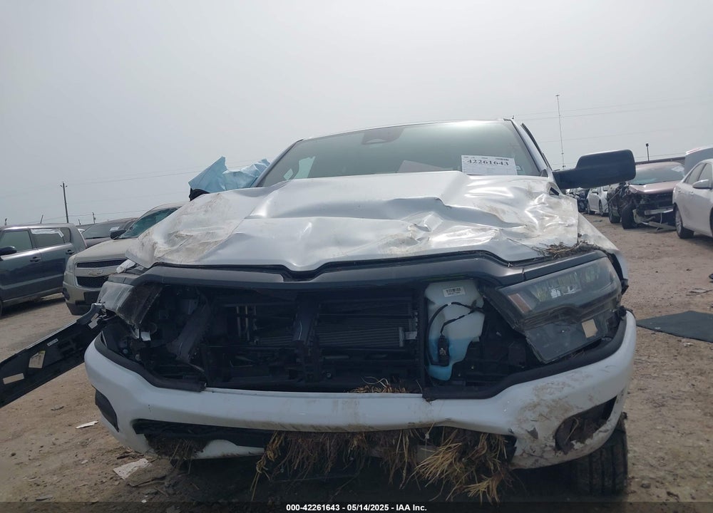 2025 RAM 1500 VIN: 1C6RRFGG2SN572641