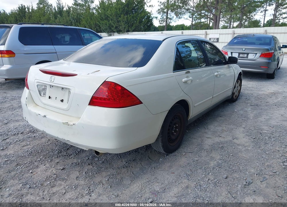 2007 HONDA ACCORD 2.4 LX VIN: 3HGCM56437G707111