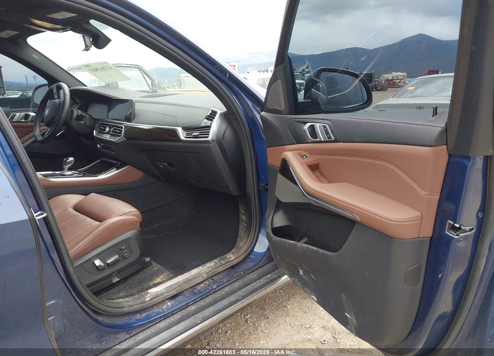 2019 BMW X5 VIN: 5UXCR6C59KLL11200