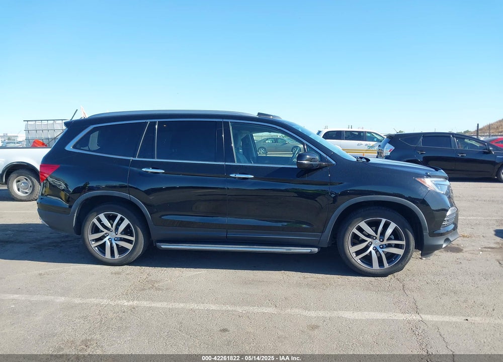 2017 HONDA PILOT ELITE VIN: 5FNYF6H08HB001161