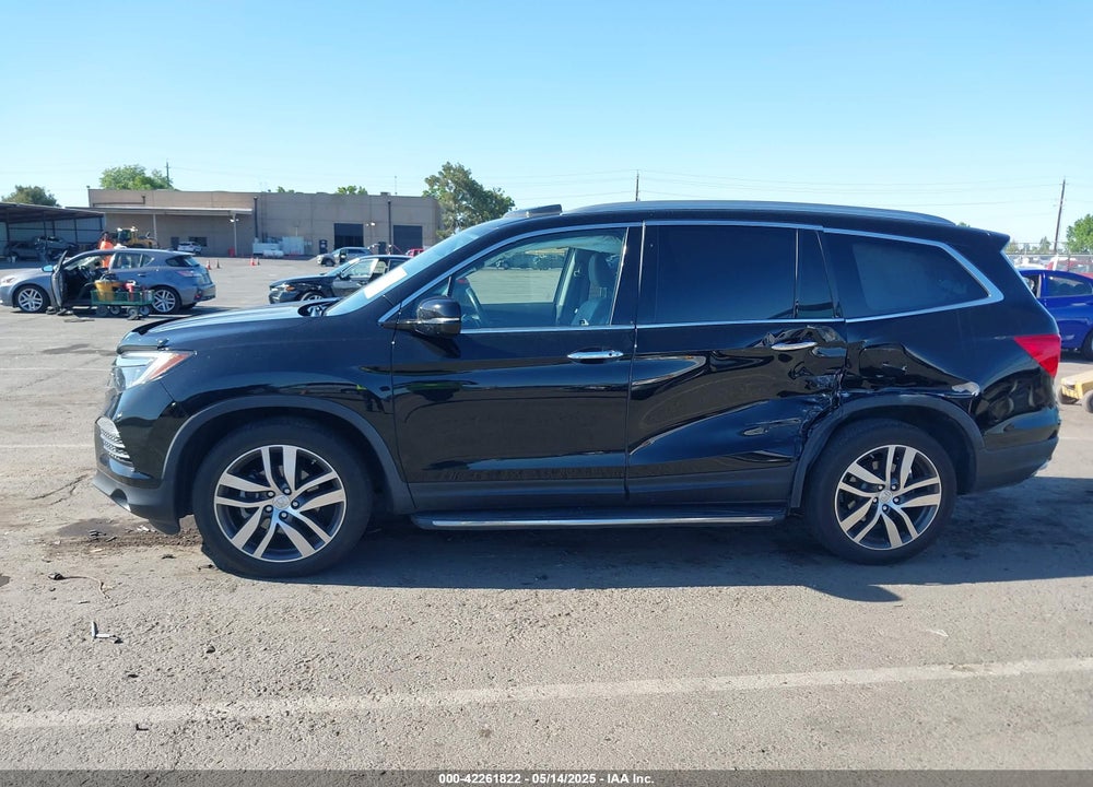 2017 HONDA PILOT ELITE VIN: 5FNYF6H08HB001161