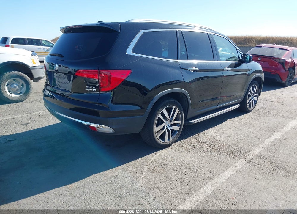 2017 HONDA PILOT ELITE VIN: 5FNYF6H08HB001161
