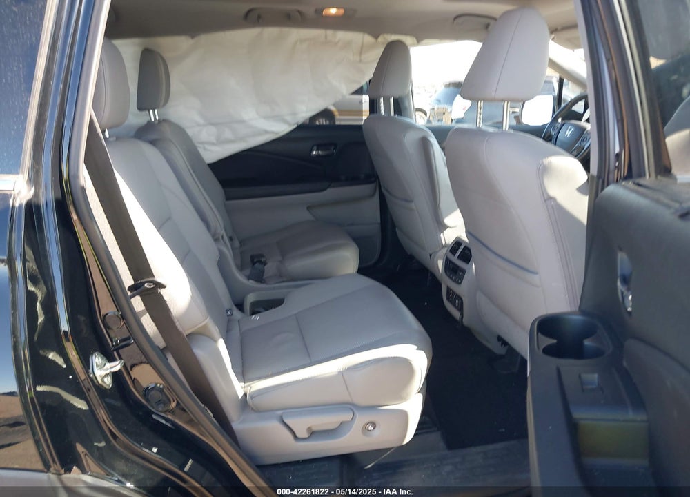 2017 HONDA PILOT ELITE VIN: 5FNYF6H08HB001161