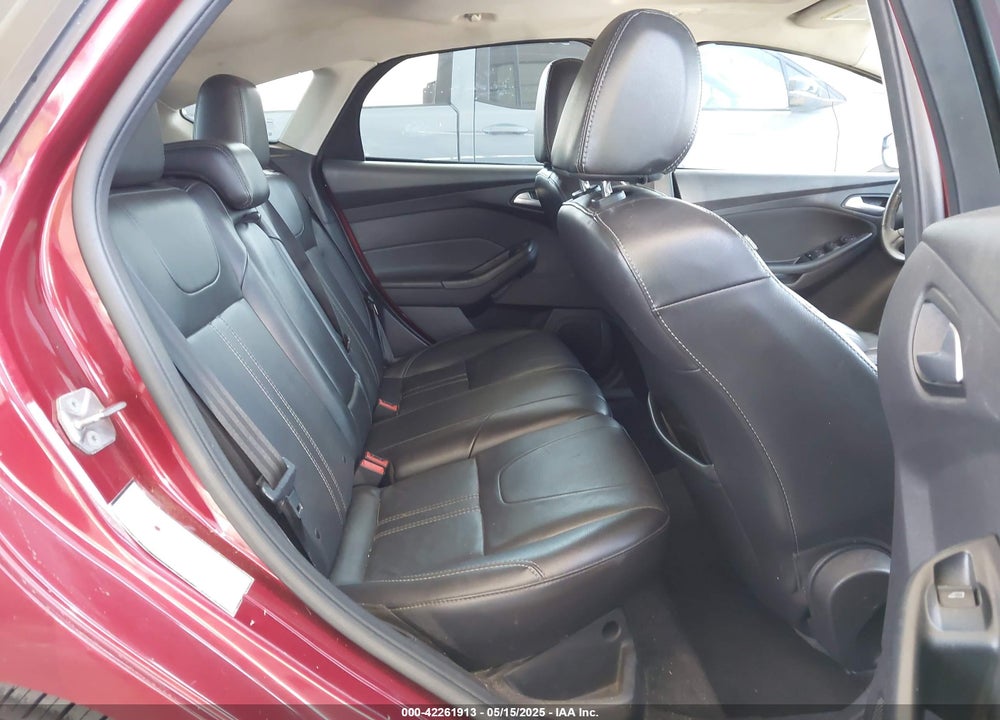 2014 FORD FOCUS SE VIN: 1FADP3K21EL326401