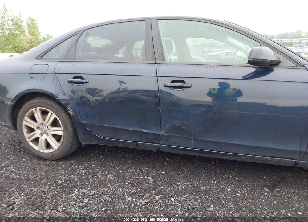 2010 AUDI A4 VIN: WAUBFAFL0AN027084